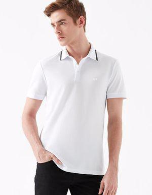 Yaka Detaylı Beyaz Polo Tişört