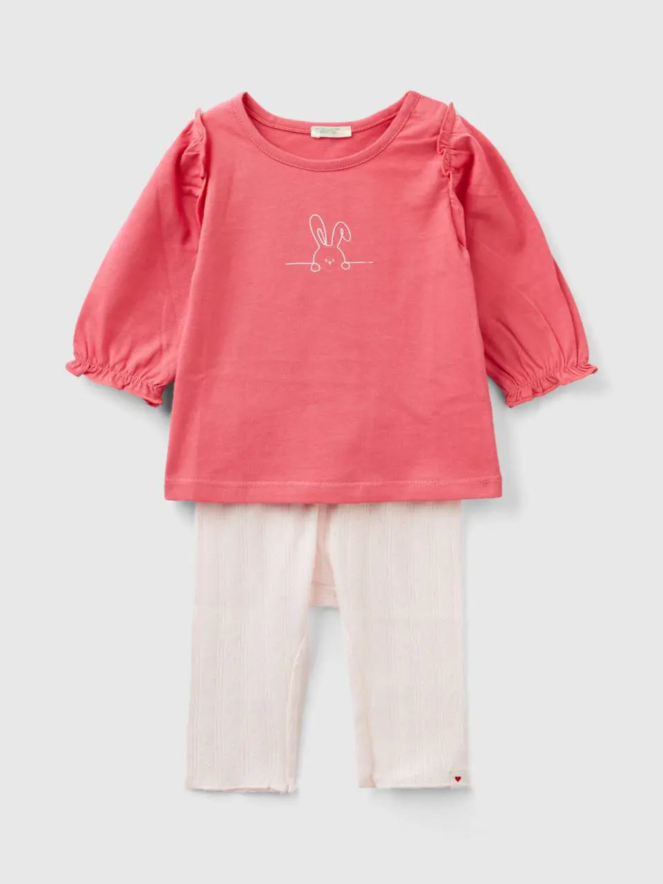 Benetton t-shirt and trousers set. 1