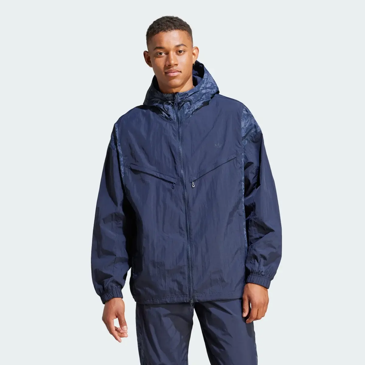 Adidas Adventure Windbreaker. 2