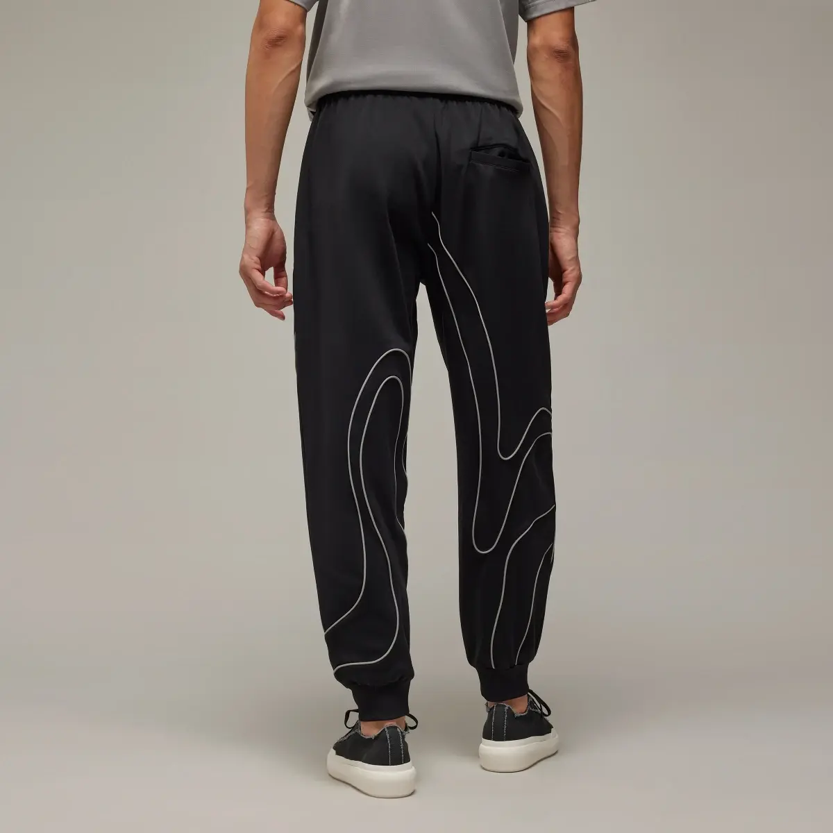 Adidas M TRACK PANT. 3