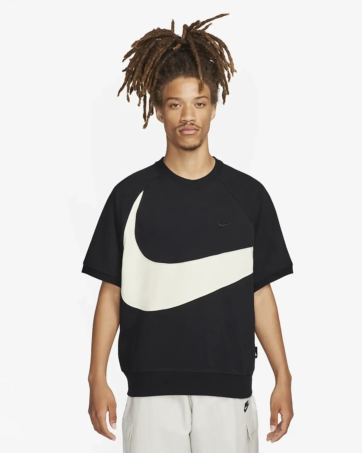 Nike Sportswear Swoosh. 1