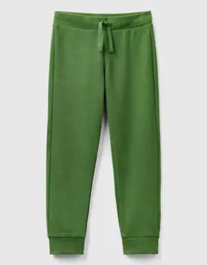 sporty trousers with drawstring