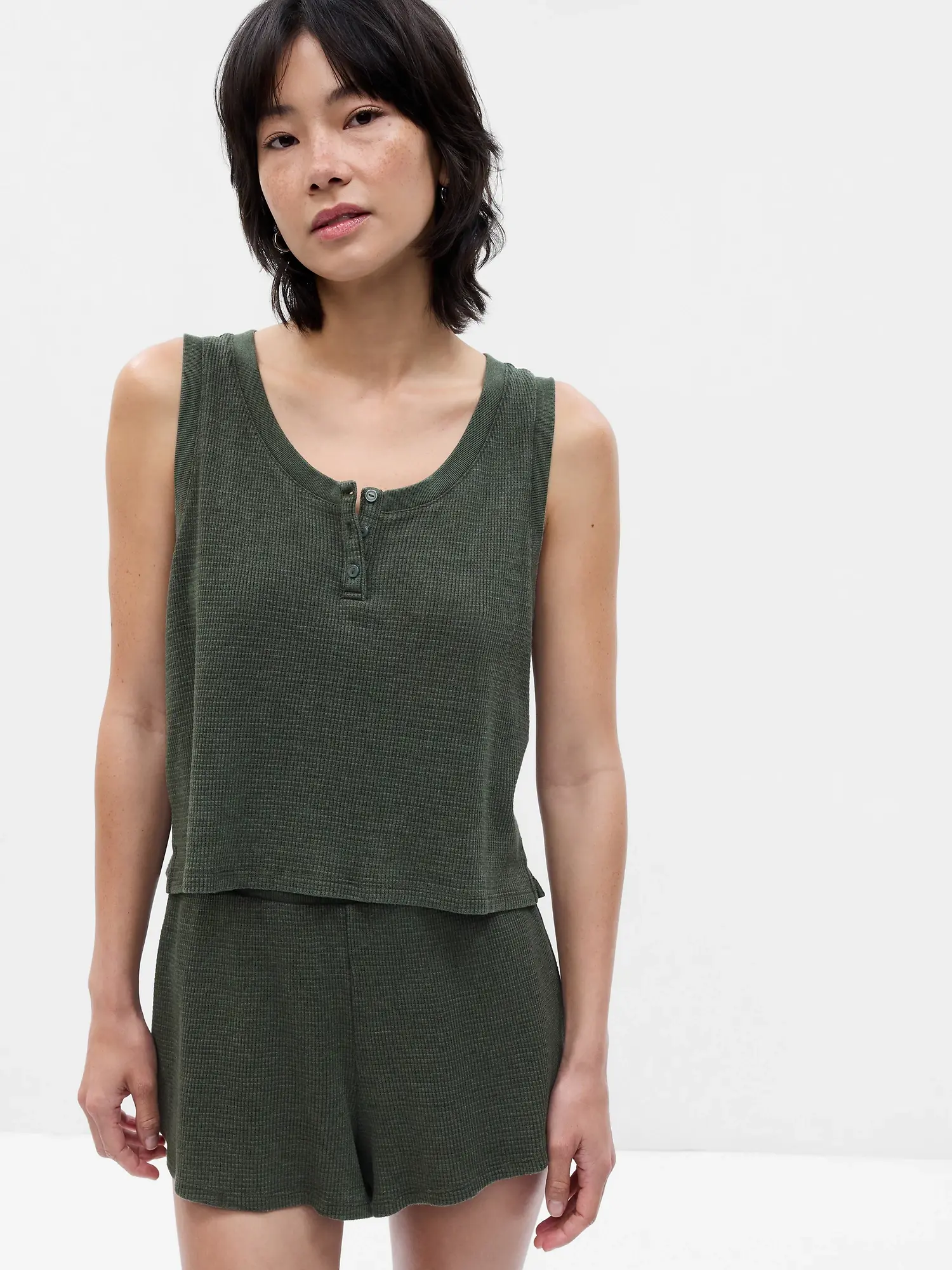 Gap Waffle Henley PJ Tank Top green. 1