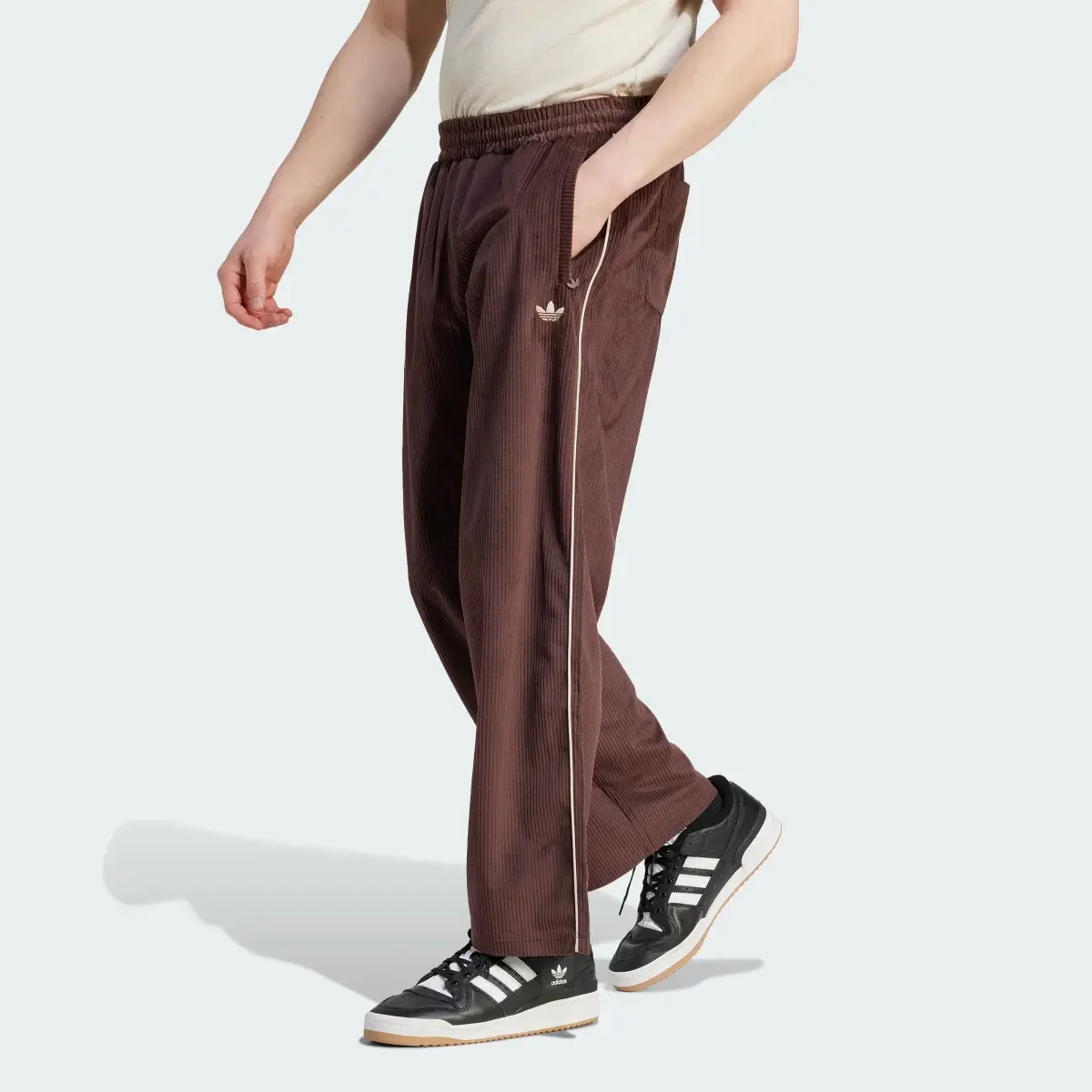 Adidas Adicolor Seasonal Corduroy Pants. 1