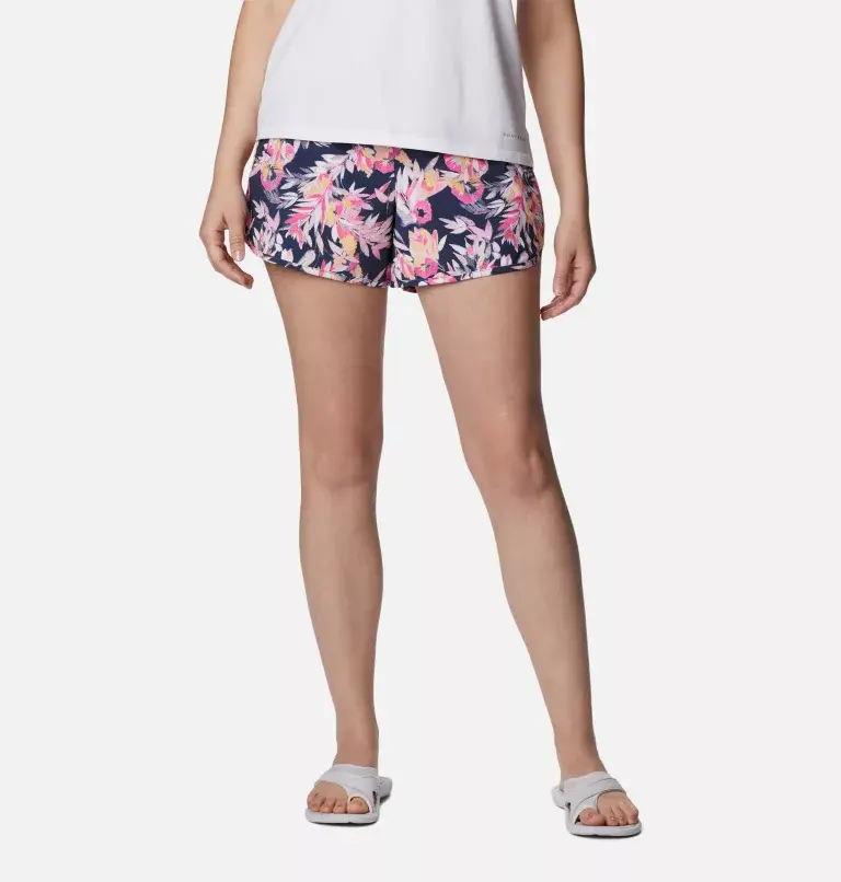 Columbia Women's Bogata Bay™ Stretch Printed Shorts. 2