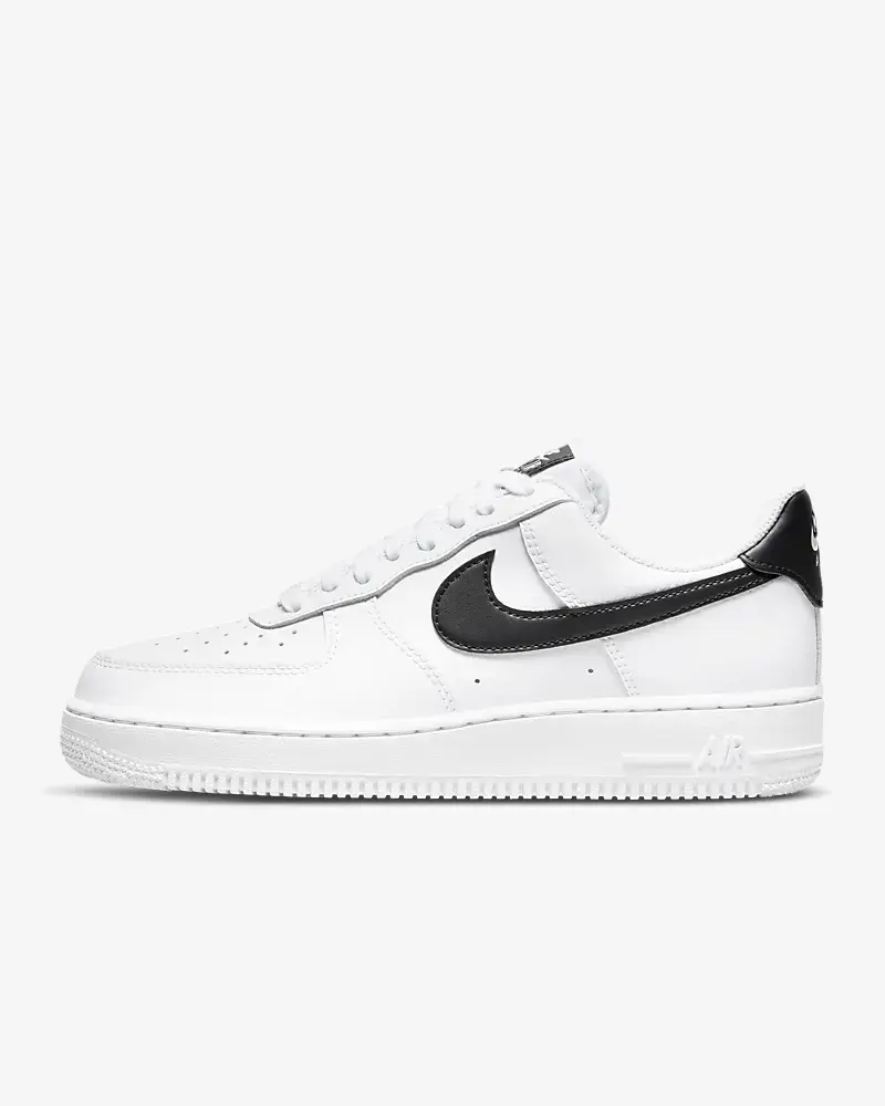 Nike Air Force 1 '07. 1