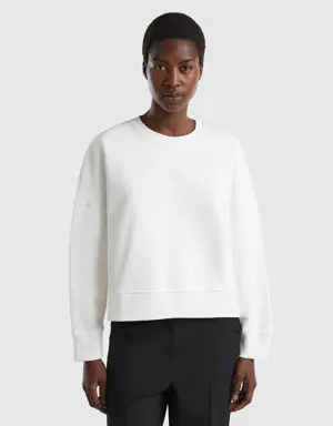 boxy fit 100% cotton sweatshirt