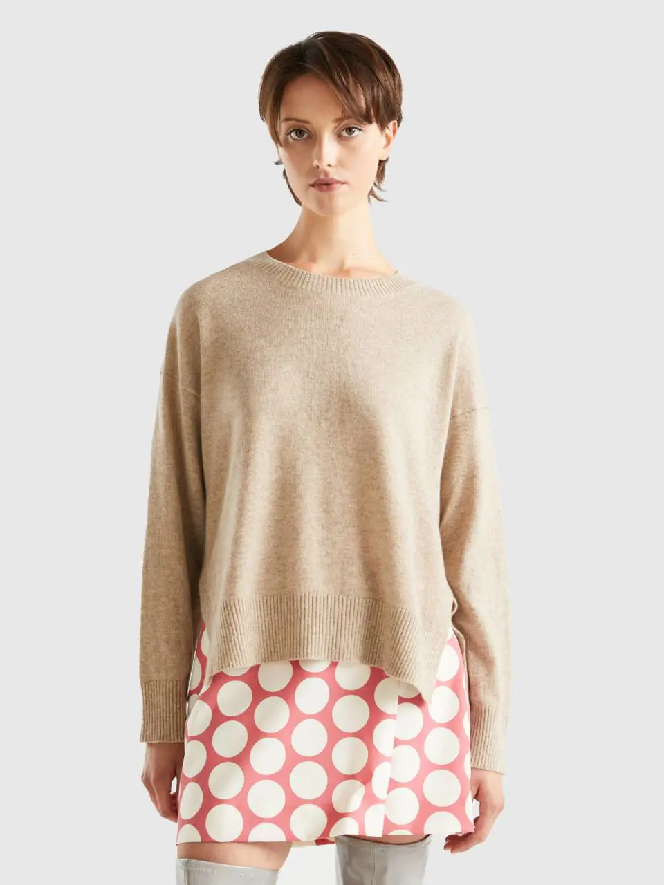 Benetton beige sweater in 100% cashmere. 1