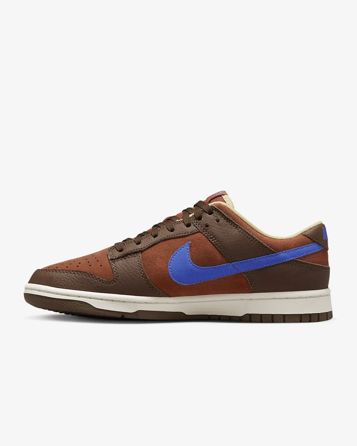 Nike Dunk Low Retro Premium. 1