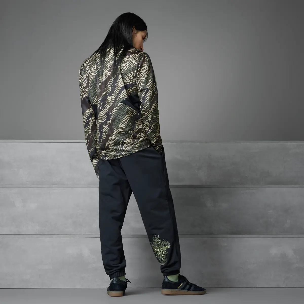 Adidas Pantalon de survêtement Arsenal x Maharishi. 3