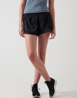 Athleta Mesh Racer Run Mid Rise 4 Short black