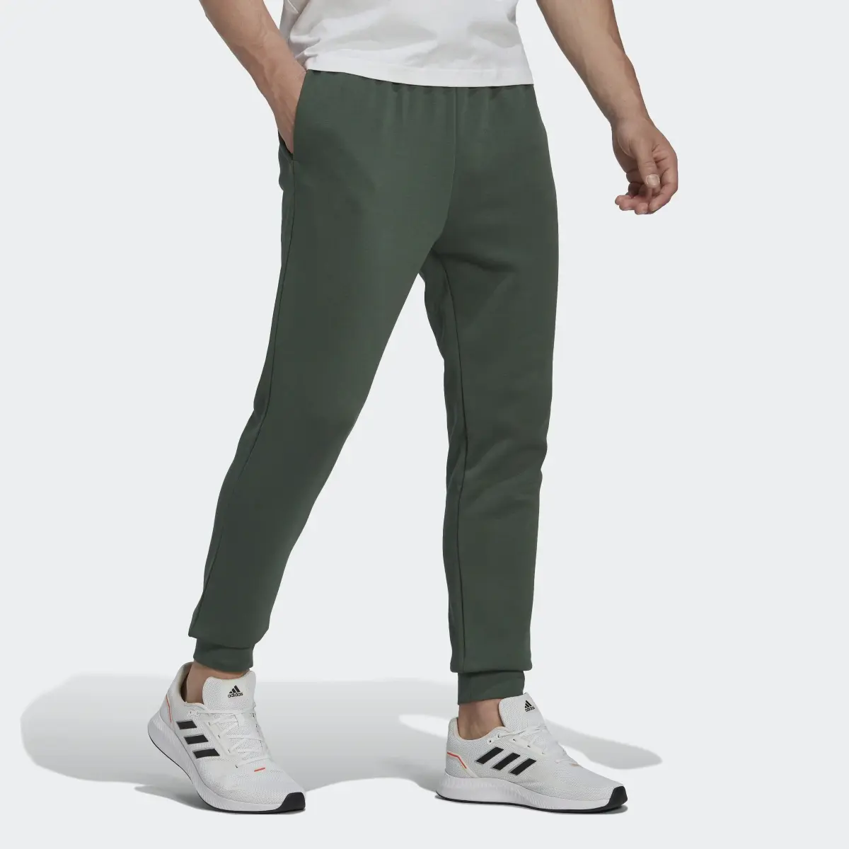 Adidas Essentials Fleece Regular Tapered Pants. 3