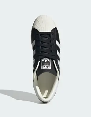 Adidas Superstar 82 Shoes. 3