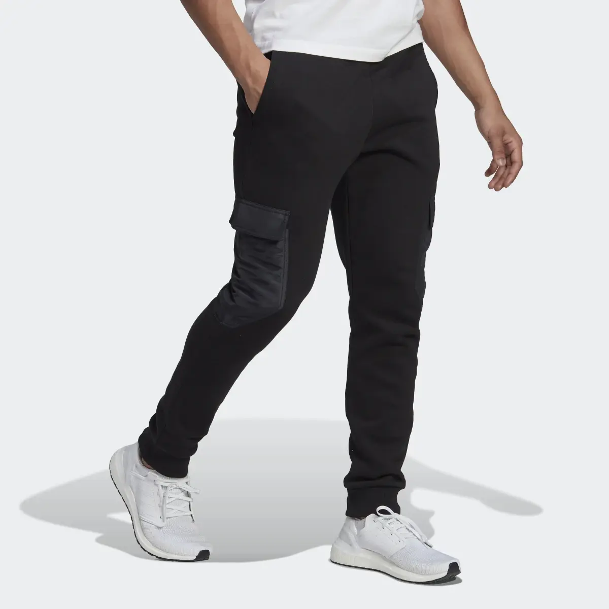 Adidas Fleece Woven Pants. 3