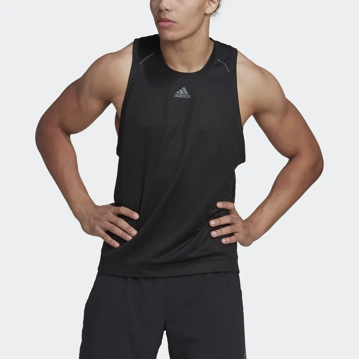 Adidas Playera Sin Mangas de Entrenamiento HIIT Spin. 1