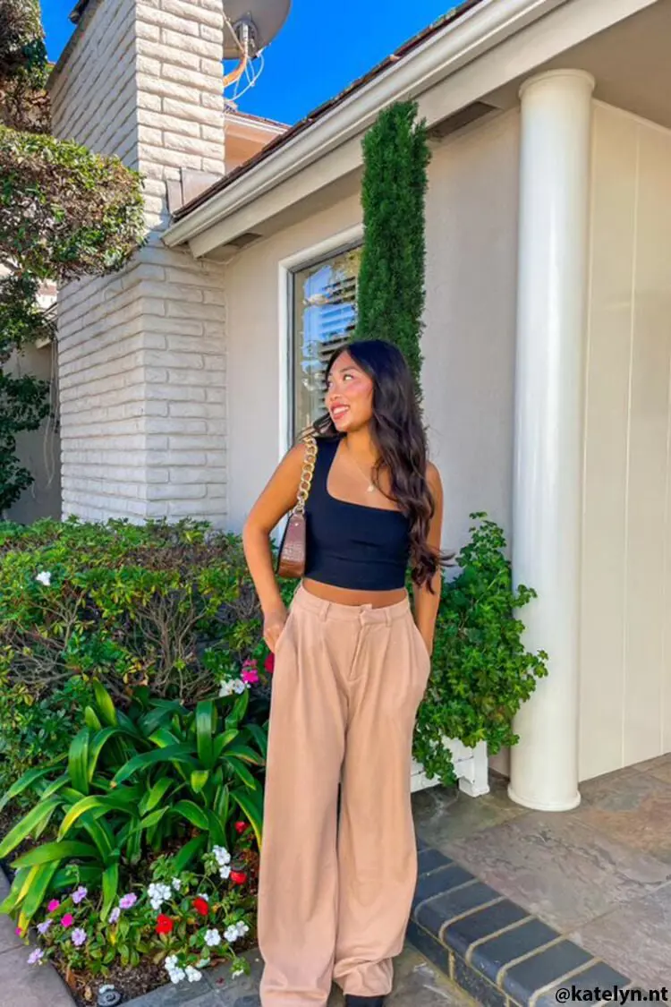 Forever 21 Forever 21 Wide Leg High Rise Pants Tan. 1