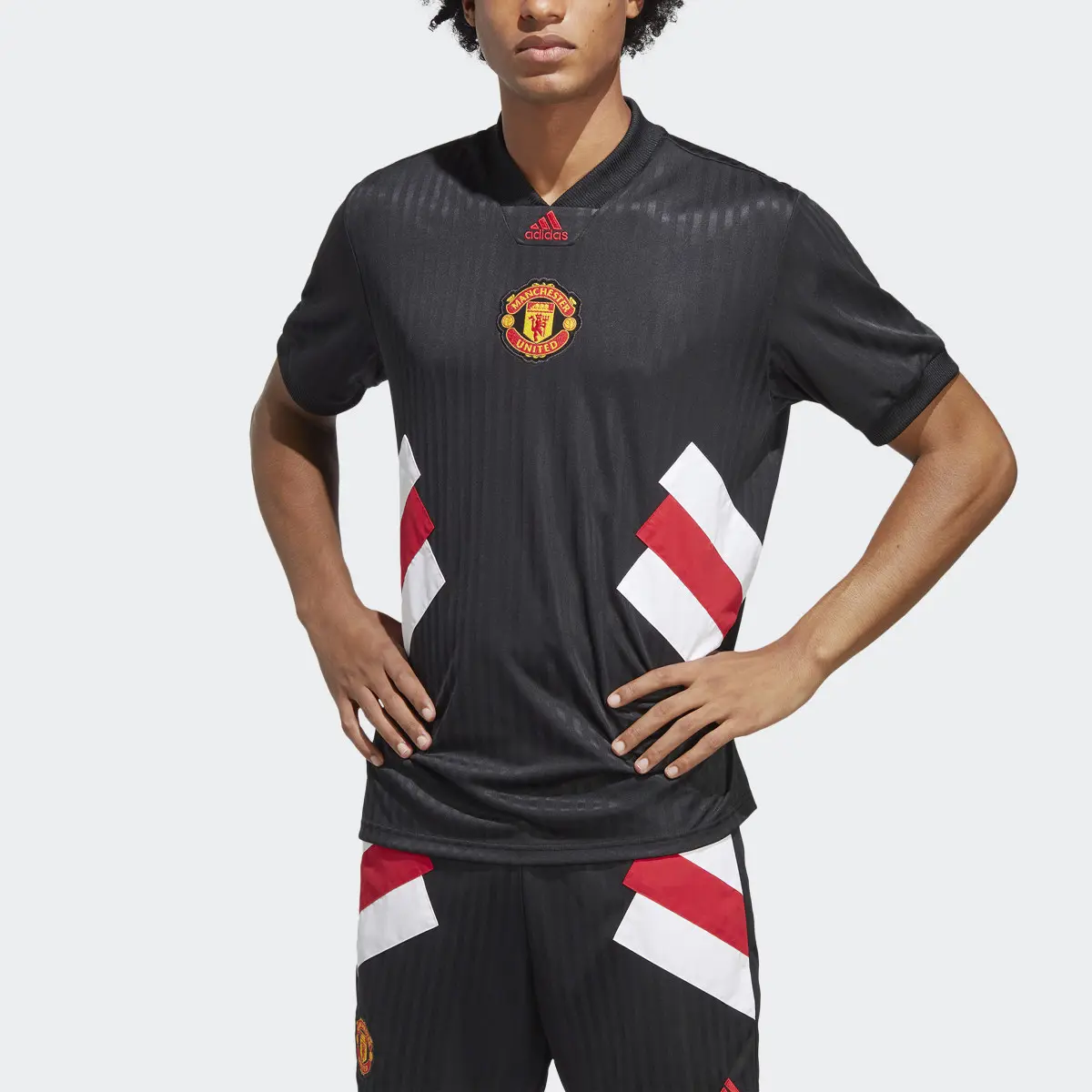 Adidas Jersey Manchester United Icon. 1