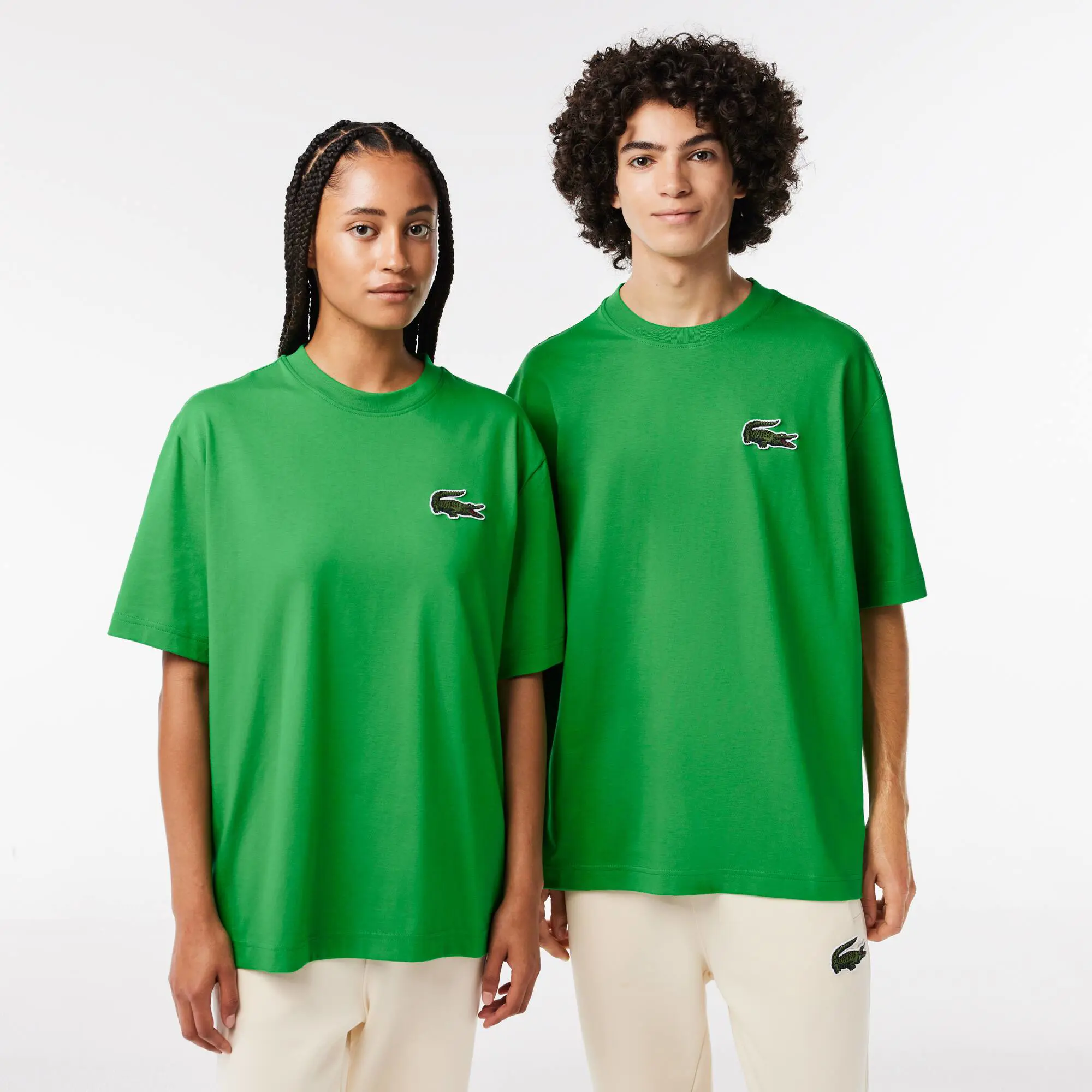 Lacoste T-shirt unisex in cotone biologico loose fit con coccodrillo grande. 1 Lacoste T-shirt unisex in cotone biologico loose fit con coccodrillo grande. 1