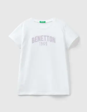 100% cotton t-shirt with logo