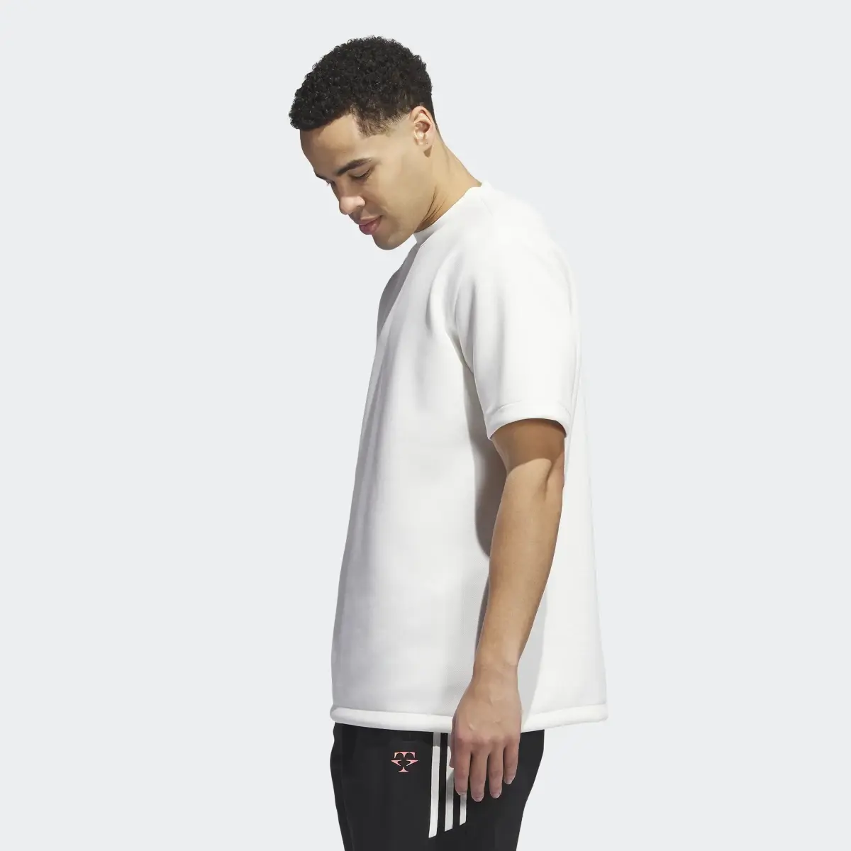 Adidas Trae Essential Tee. 3