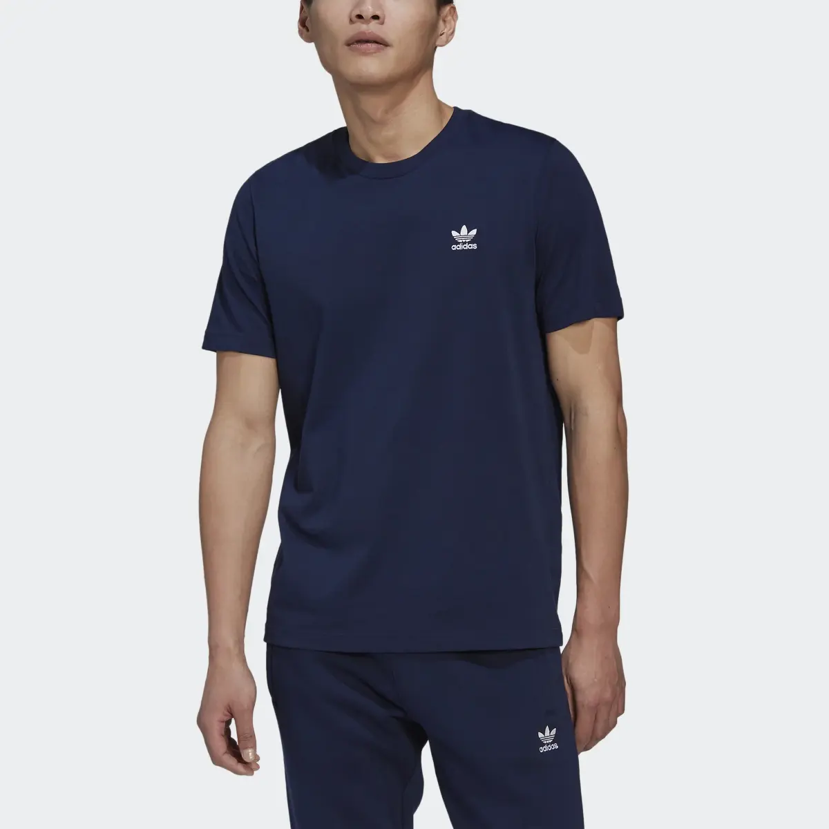 Adidas Adicolor Essentials Trefoil T-Shirt. 1