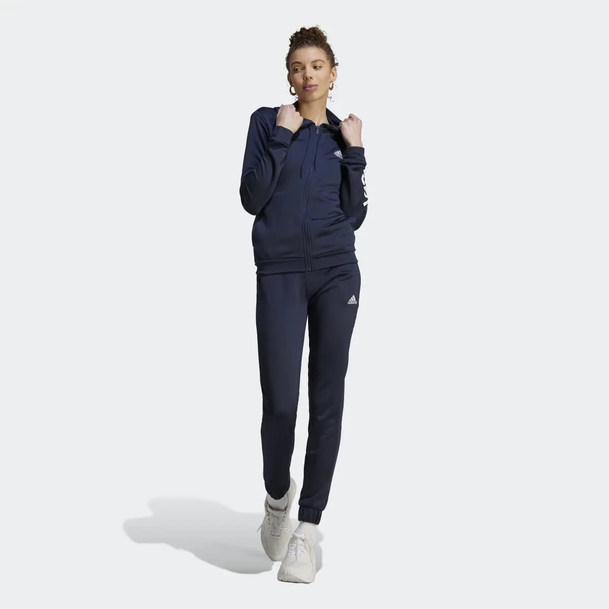 Adidas Track suit Linear. 2