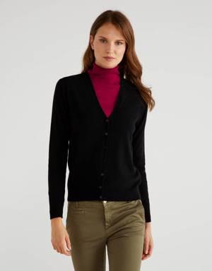 Black V-neck cardigan in pure Merino wool