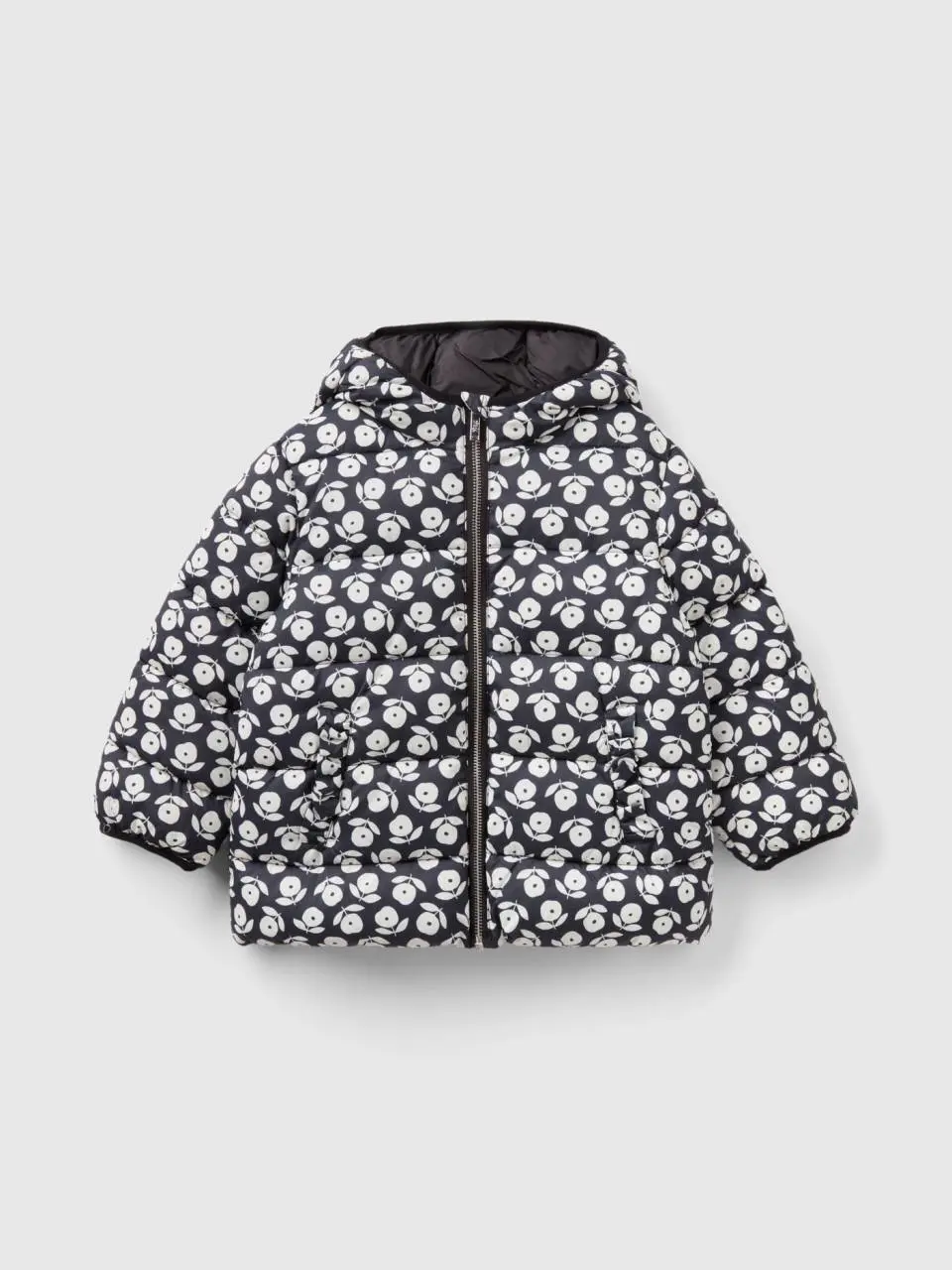 Benetton jacket with floral print. 1