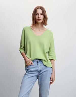 Oversized sweater with three-quarter sleeves