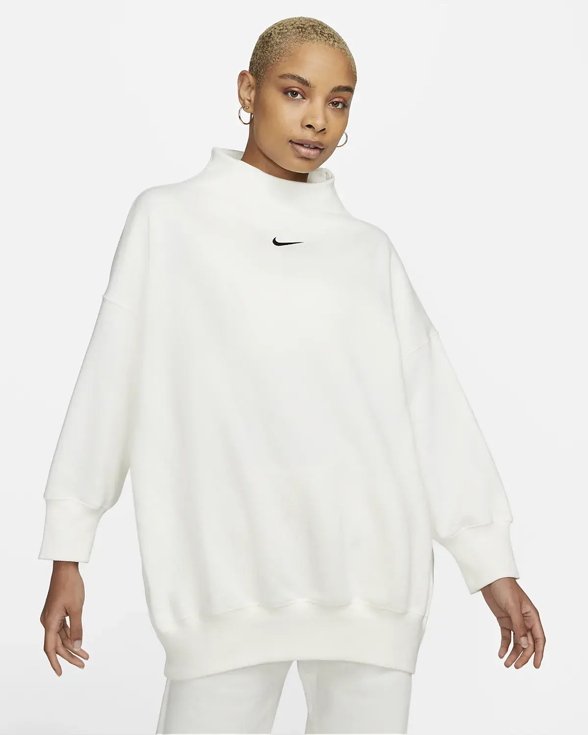 Nike Sportswear Phoenix Fleece. 1