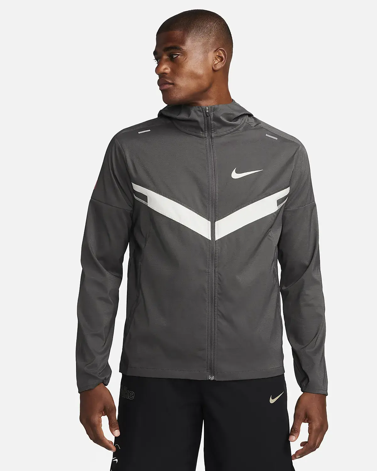 Nike Repel Windrunner. 1