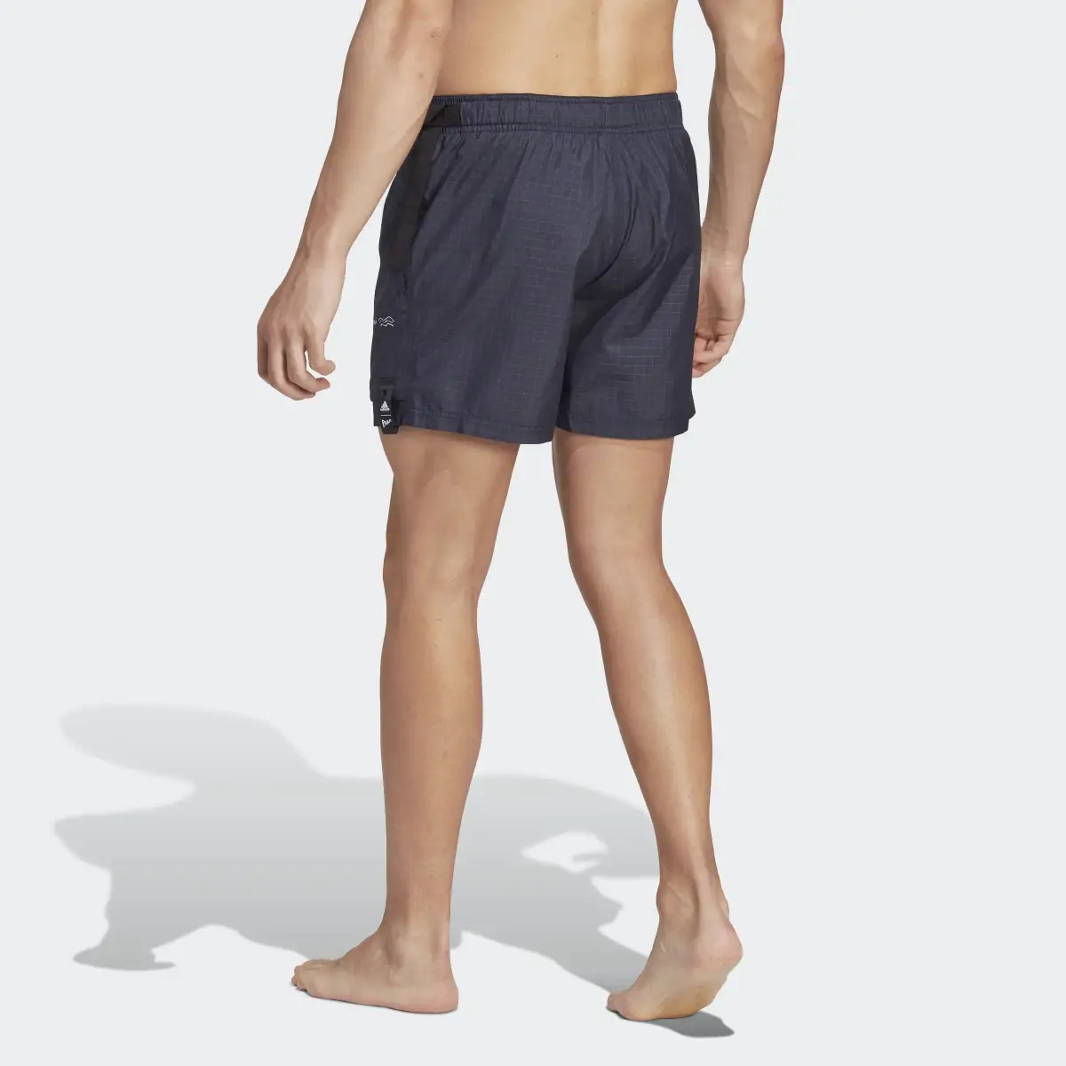 Adidas Short da nuoto Parley Buckle Cargo (Neutral). 2