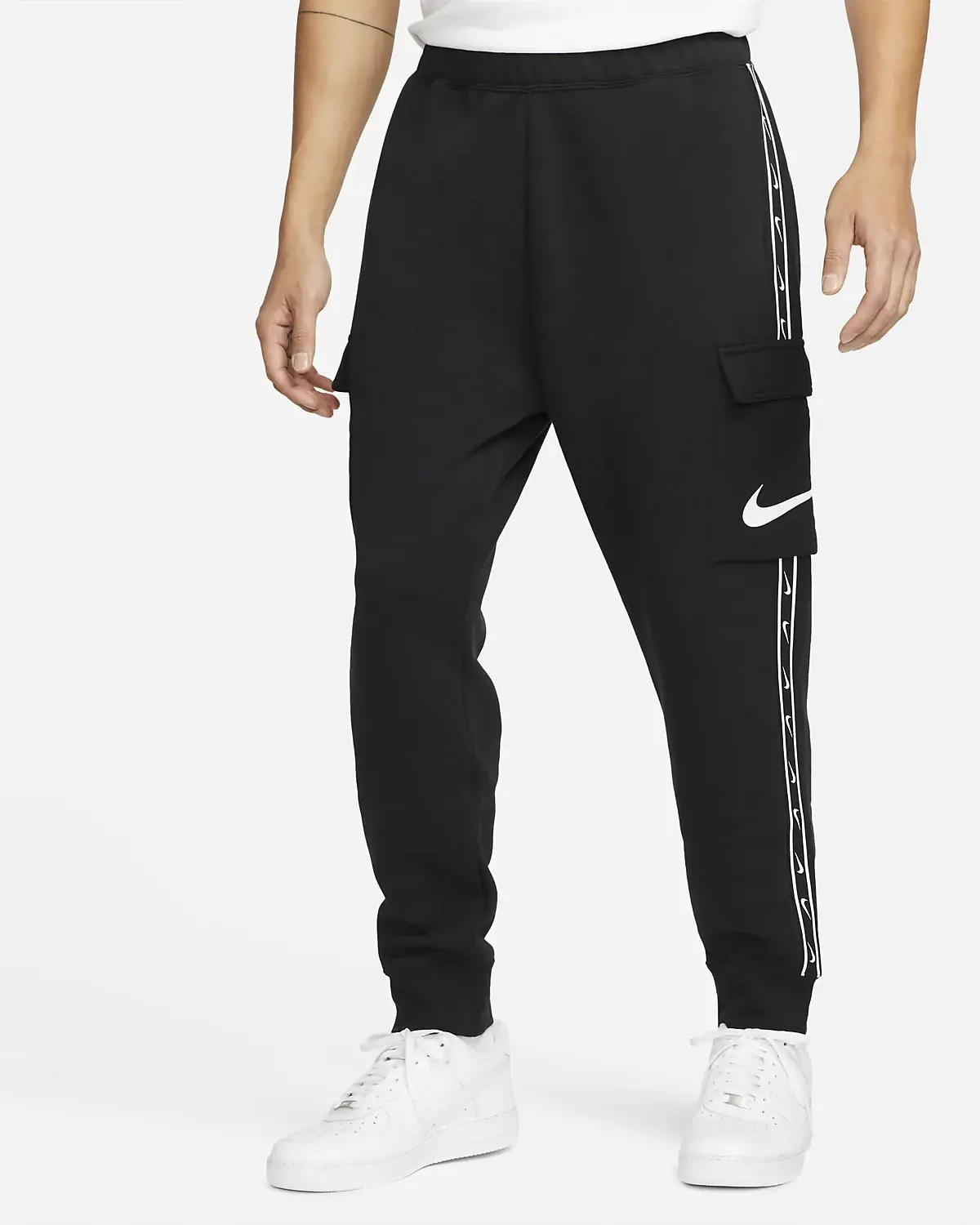 Nike Sportswear Repeat. 1