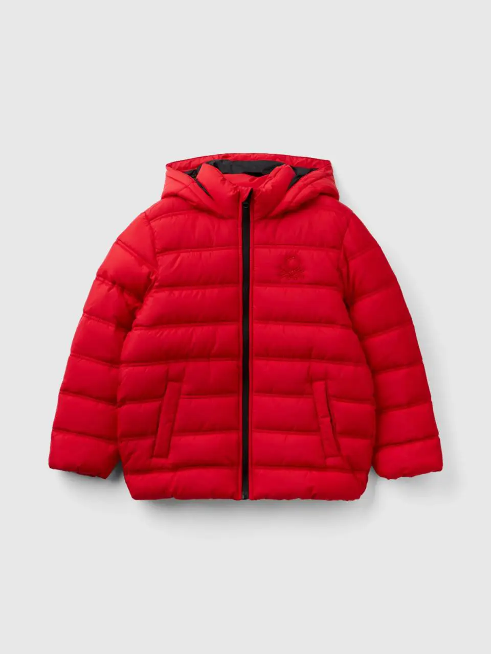 Benetton puffer jacket with hood and logo. 1