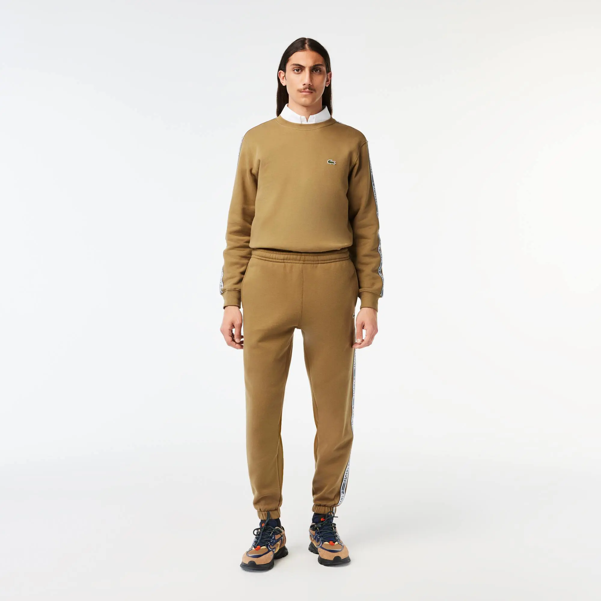 Lacoste Pantalon de survêtement Jogger homme Lacoste avec bandes siglées. 1