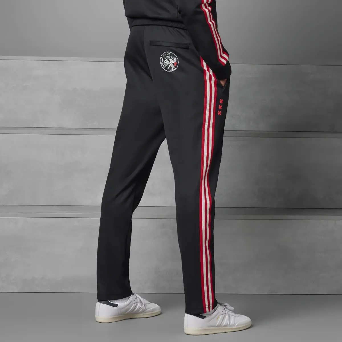 Adidas Track pants OG Ajax Amsterdam. 2