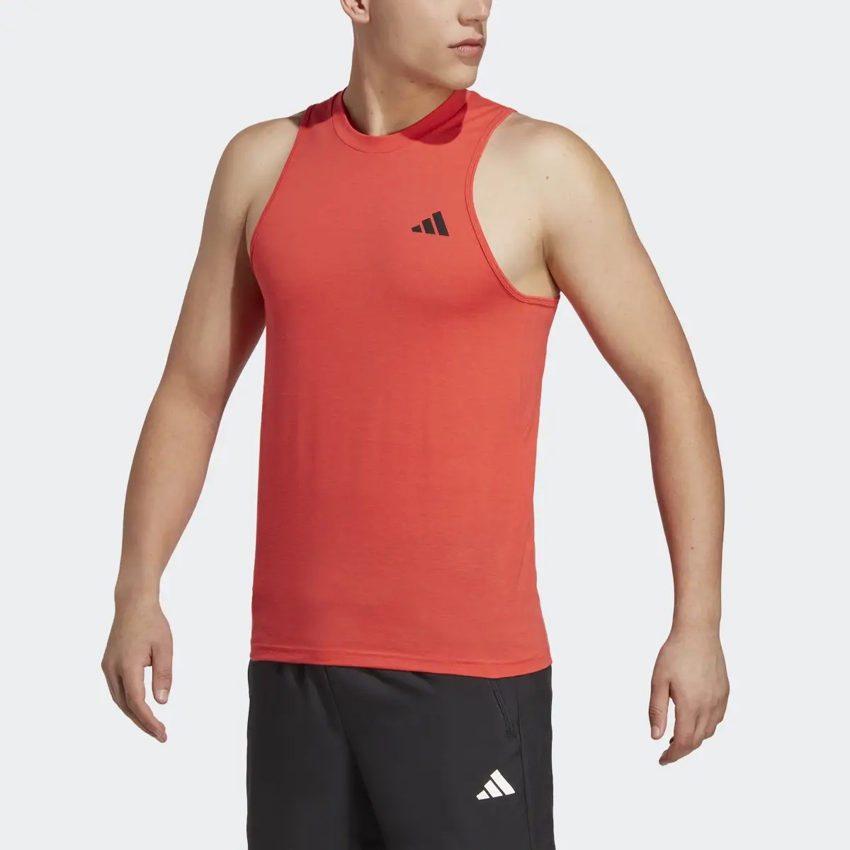 Adidas T-shirt d'entraînement sans manches Train Essentials Feelready. 1