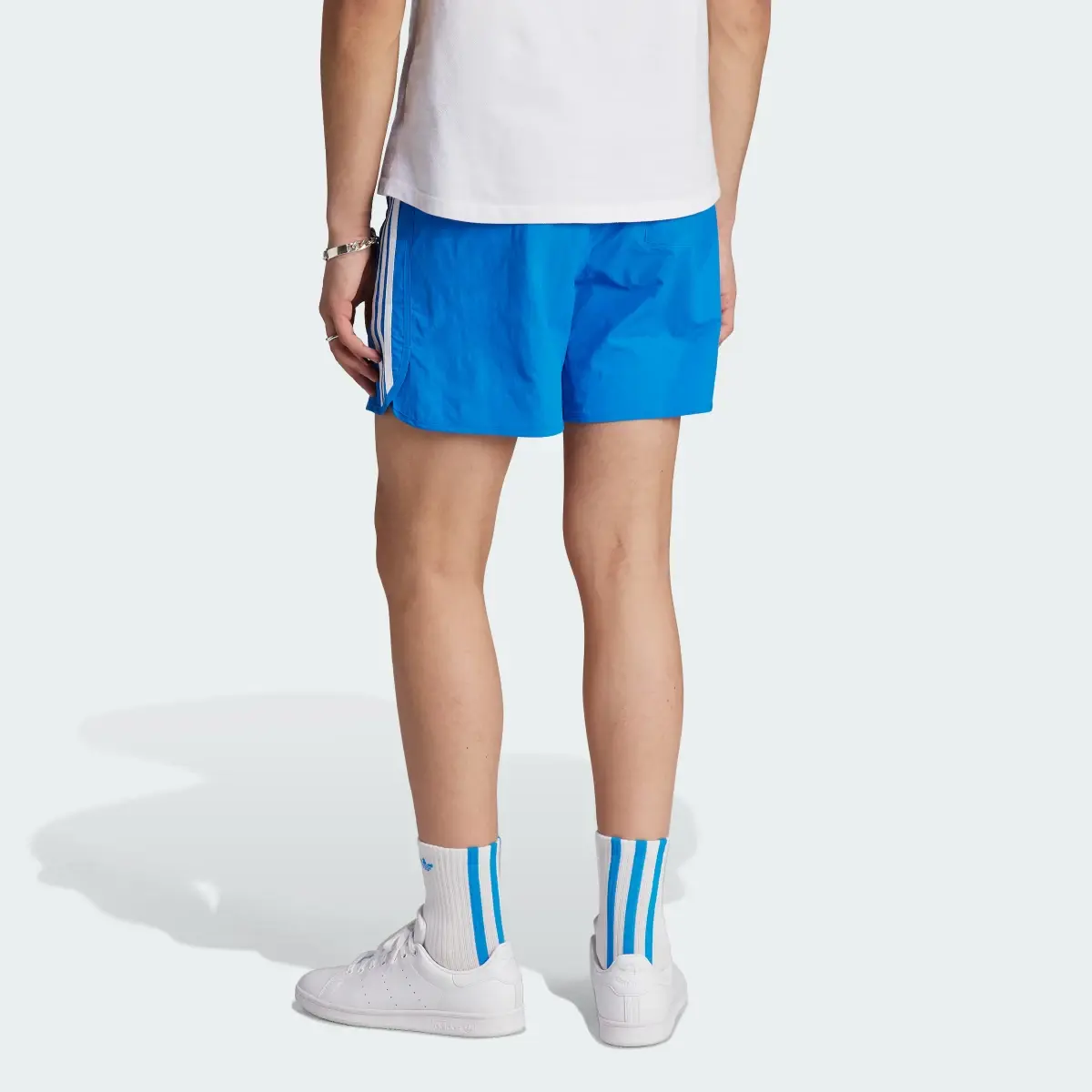 Adidas Adicolor Classics Sprinter Shorts. 2