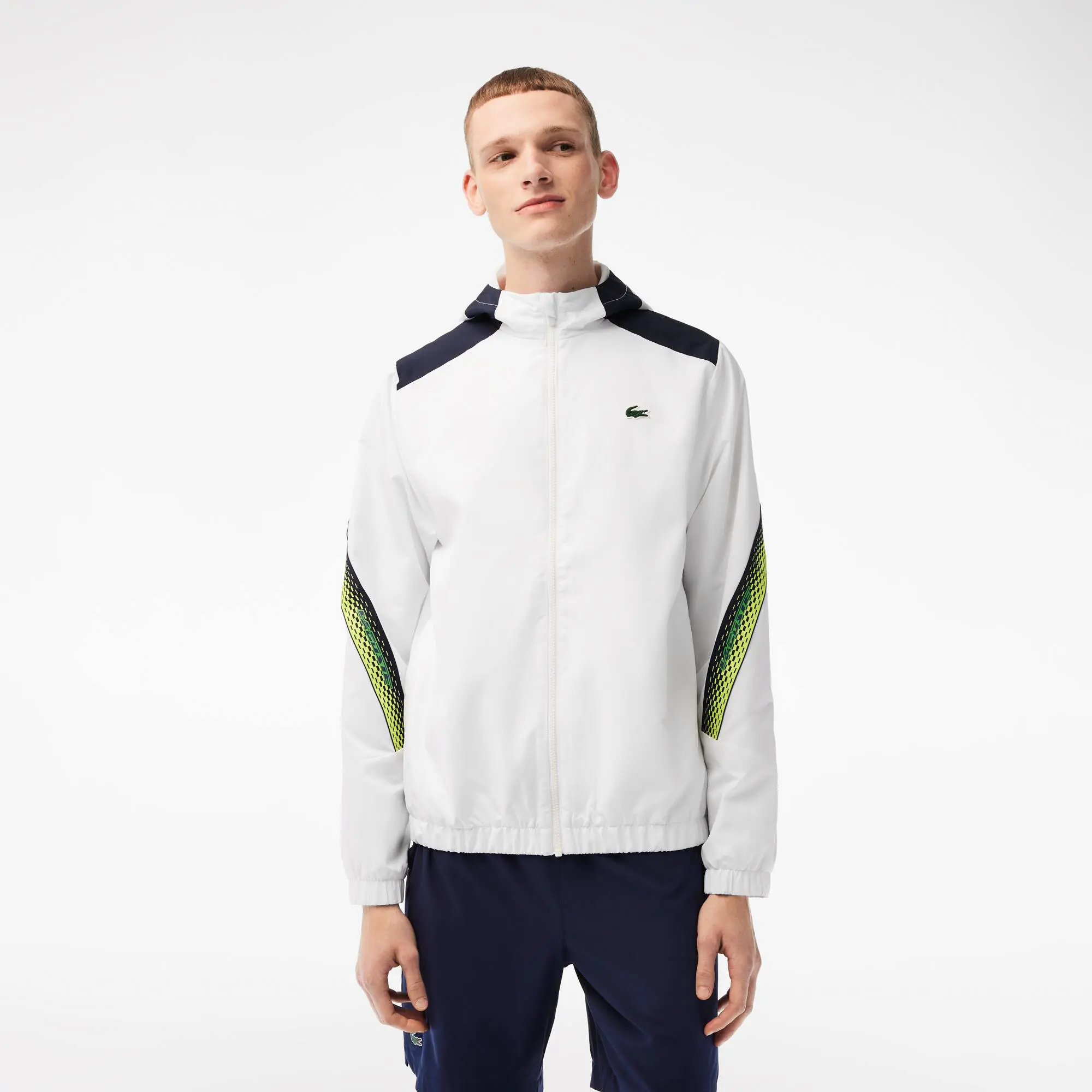 Lacoste Herren LACOSTE TENNIS Kapuzenjacke aus recyceltem Polyester. 1
