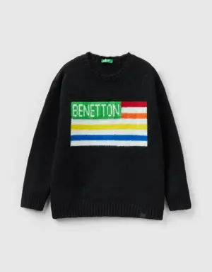 sweater with flag inlay