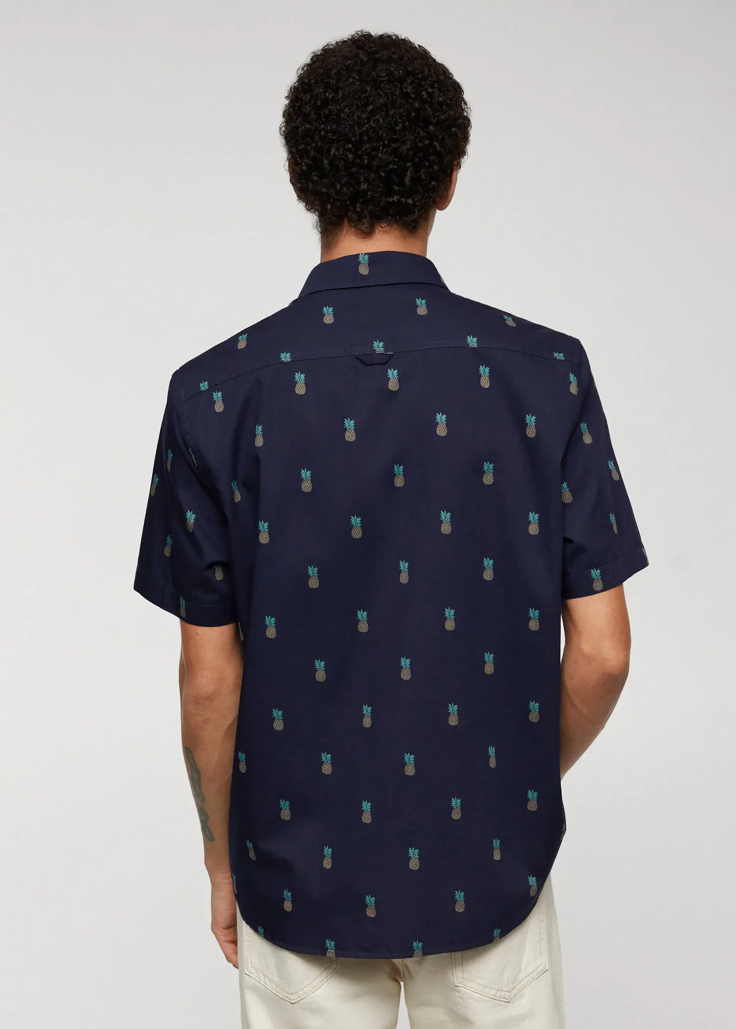 Mango 100% cotton shirt with pineapple print. 3