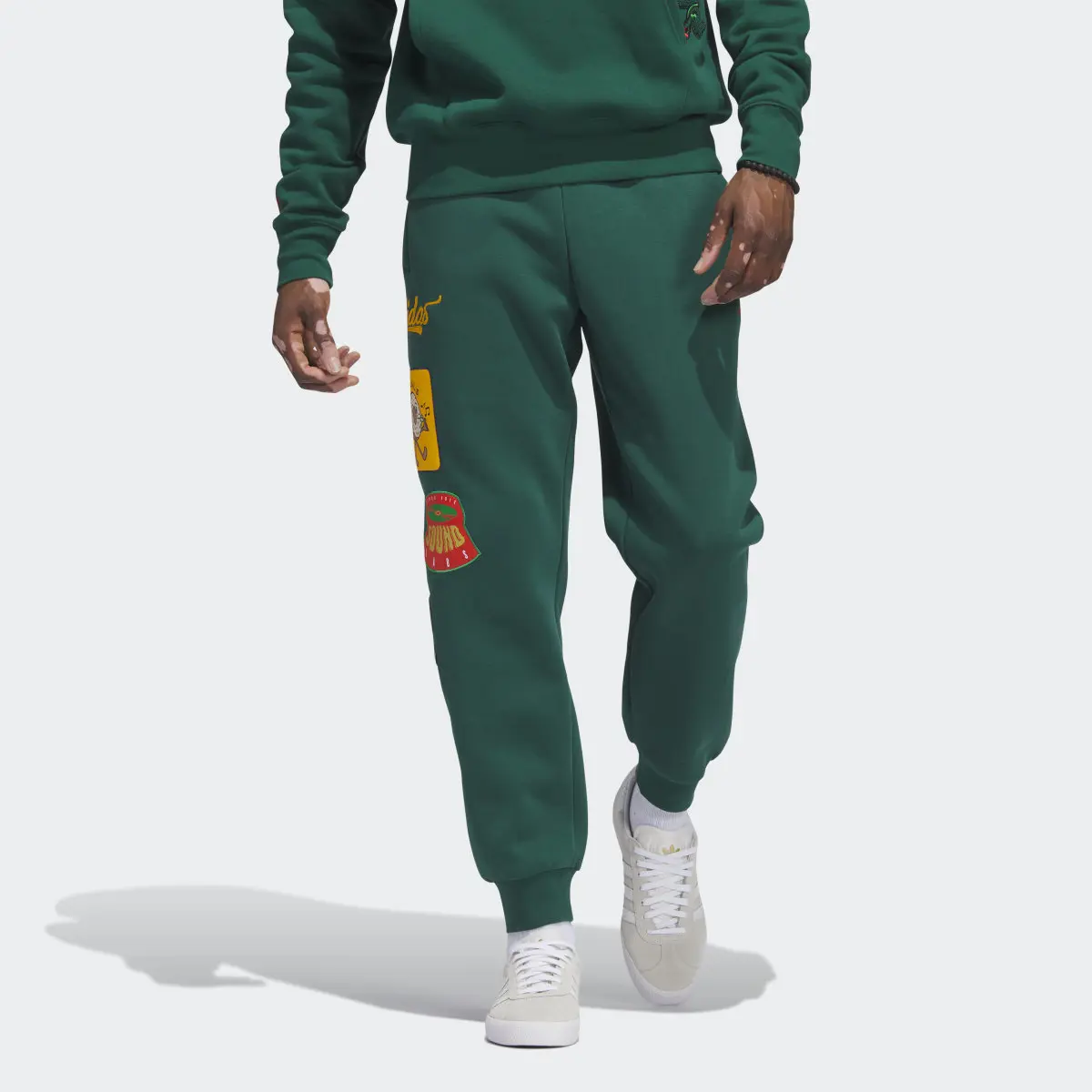 Adidas Collegiate Badge Sweatpants. 1