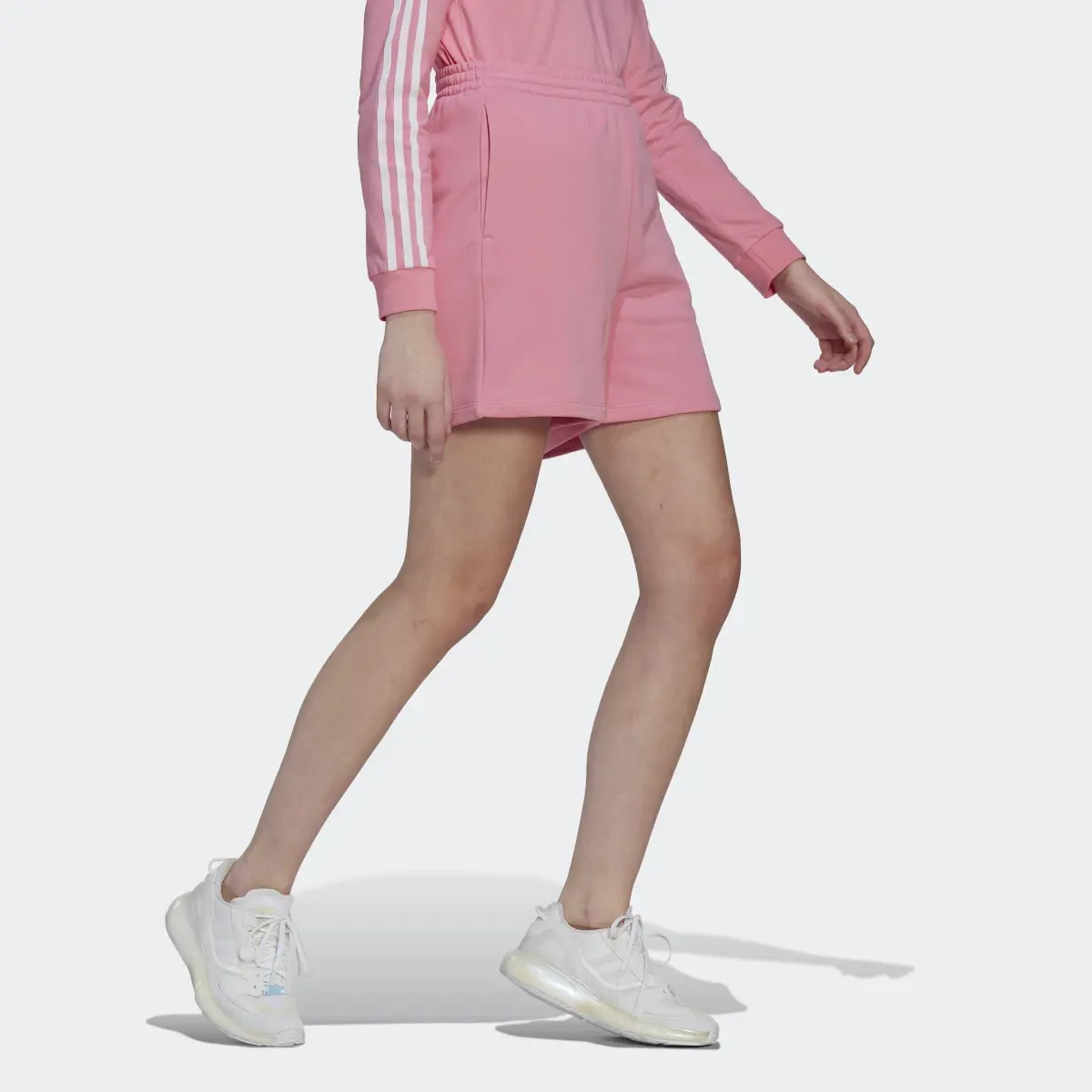 Adidas Adicolor Essentials French Terry Shorts. 3