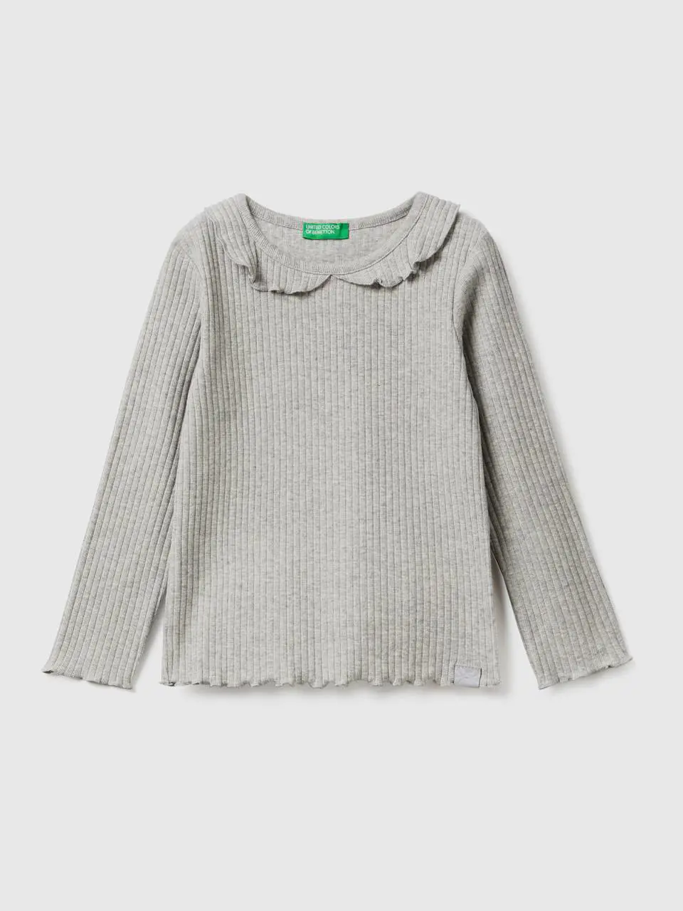 Benetton long sleeve t-shirt with collar. 1