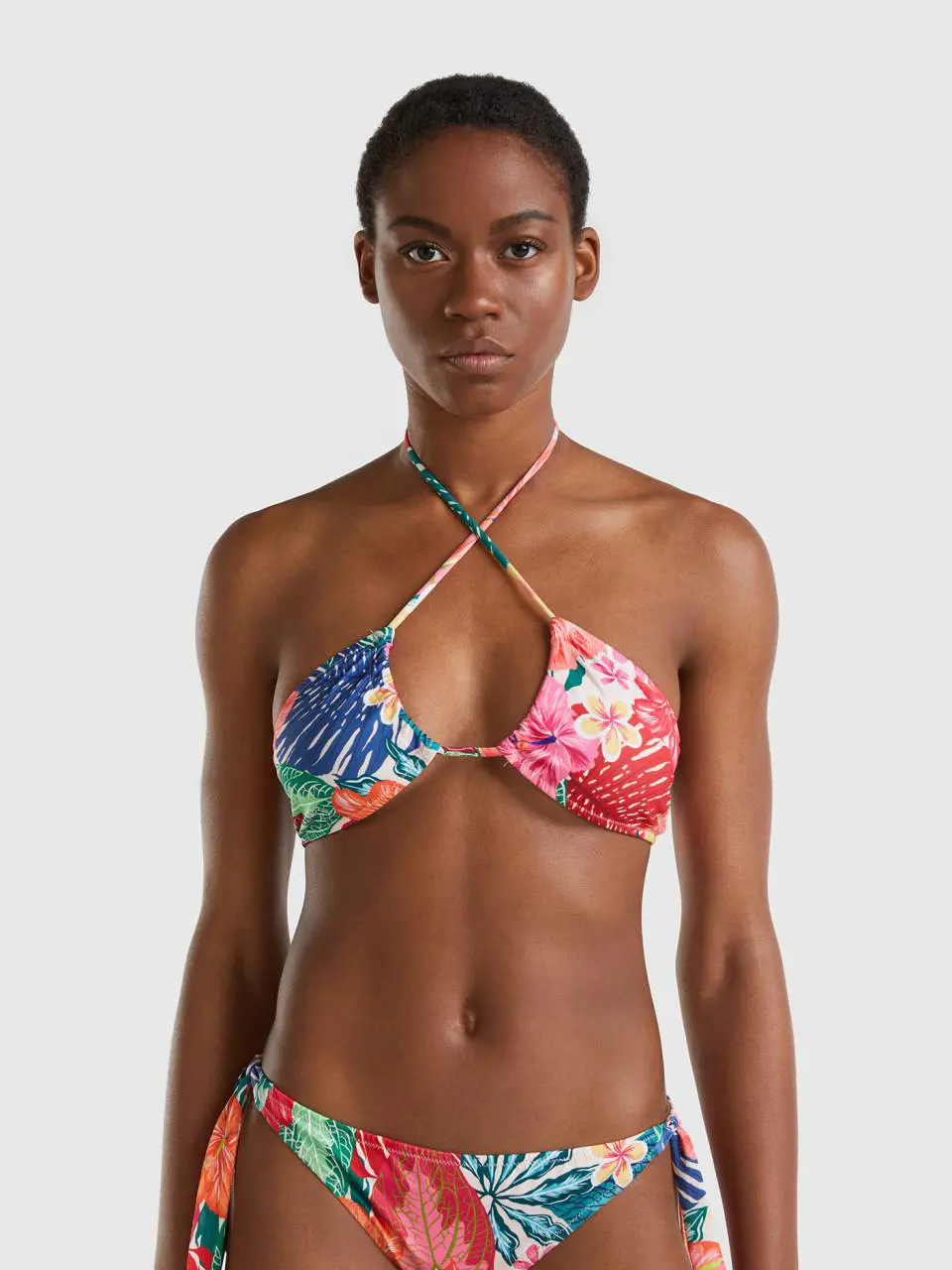 Benetton bikini top with floral print. 1