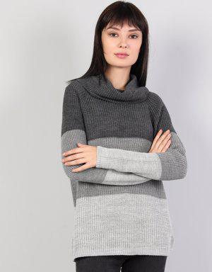 Gray Woman Sweaters