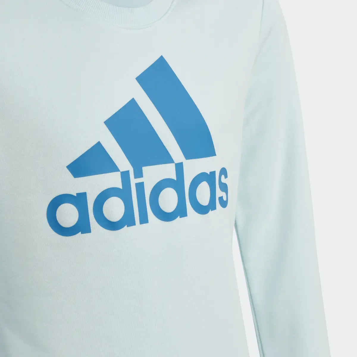 Adidas Essentials Sweatshirt. 3