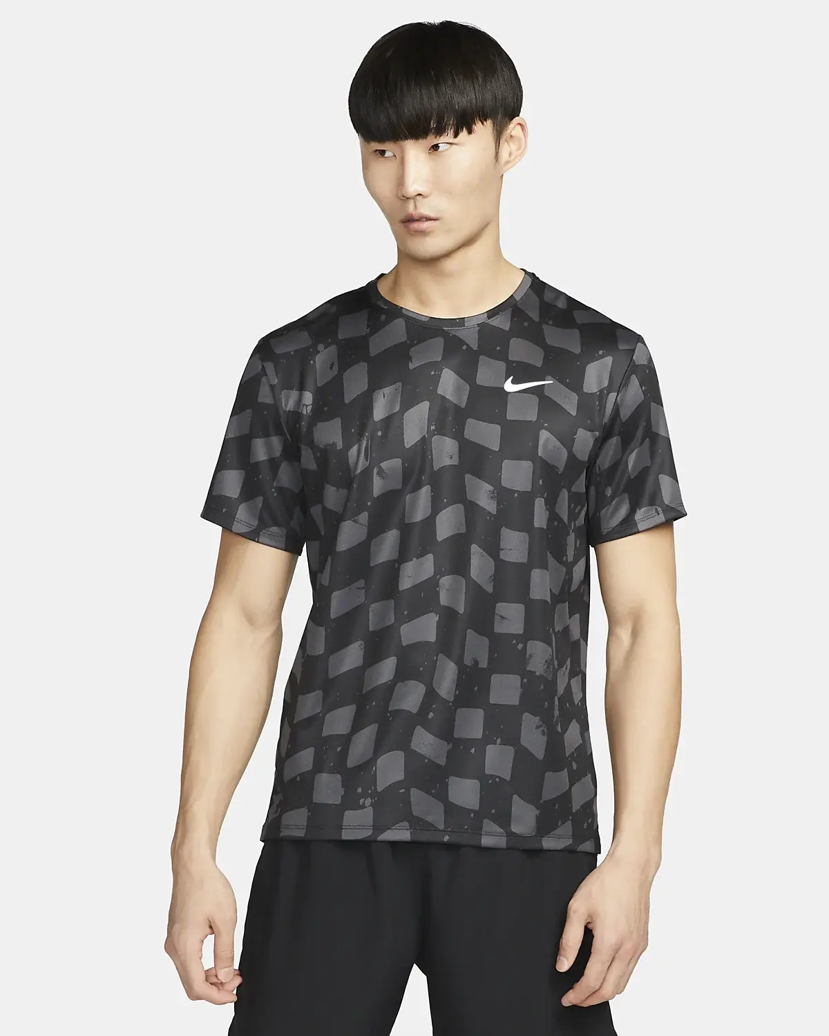 Nike Dri-FIT Miler. 1