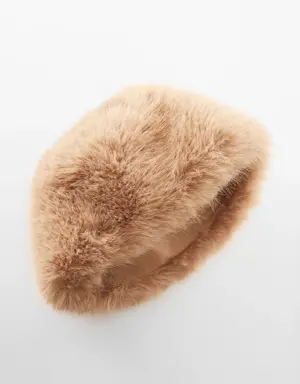 Fur-effect hat