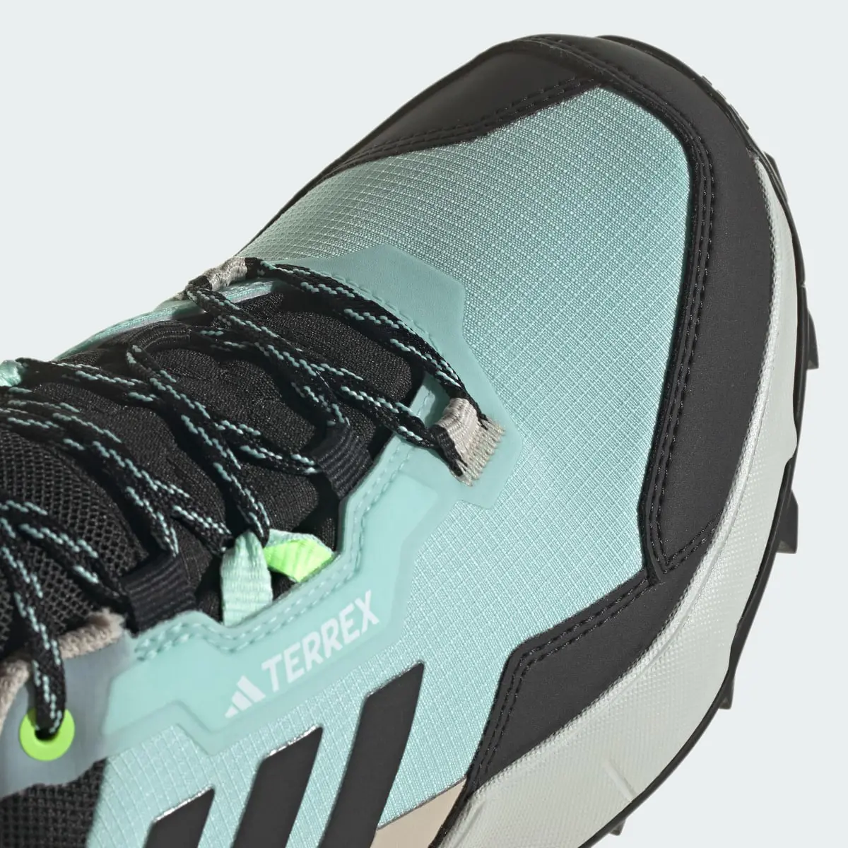 Adidas Terrex AX4 GORE-TEX Yürüyüş Ayakkabısı. 3